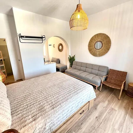 Aeolian Blu 7 Parikia (Paros)