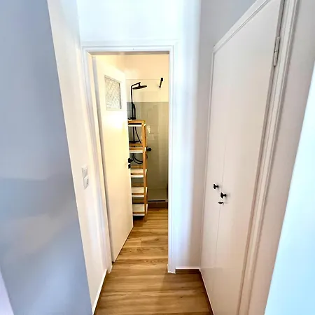 Aeolian Blu 7 * Parikia (Paros)