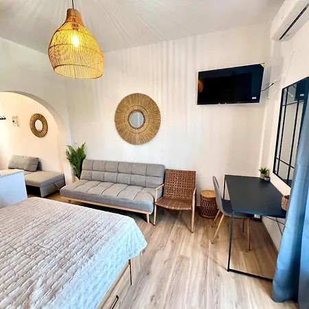 Aeolian Blu 7 Apartment